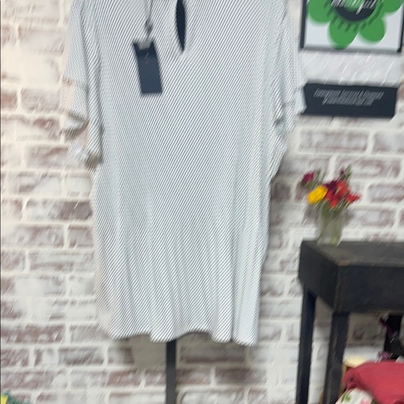 Adrianna Papell Monochrome Polka Dot Blouse - Picture 4 of 7